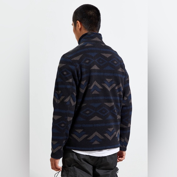 The North Face Gordon Lyons Novelty Quarter-Zip Sweatshirt - Picture 4 of 11